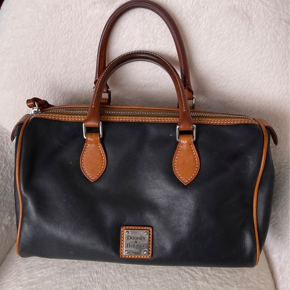 Dooney and Bourke satchel bag